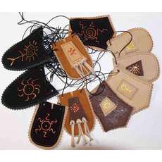 Поткин В. FW-5 Футляр для варгана, кожа, камень, рисунок