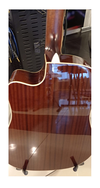 SAGA SF700C Pro - Акустическая гитара