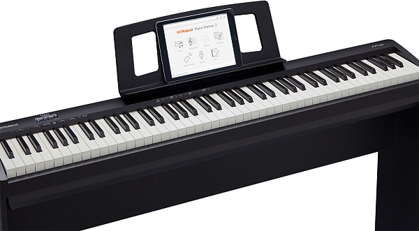 Компактное цифровое пианино ROLAND [FP-10-BK] начального уровня (88 клавиш), полифония 96 голосов, 17 тембров, Bluetooth 4.0, клавиатура PHA-4 с Escapement, режимы Whole/Dual/Twin Piano, выход для наушников, вес 12,6 кг.