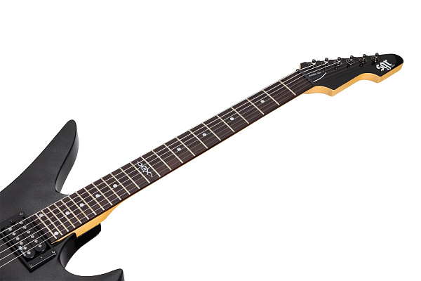 Электрогитара SCHECTER [AVENGER SGR BY SCHECTER MBLK] электрогитара 6-струнная, с чехлом, корпус: липа, гриф: клен, накладка: палисандр, 24 лада, цвет Metallic Black (MBLK)