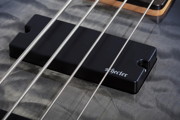 Бас-гитара SCHECTER [C-4 PLUS CB] Бас-гитара SCHECTER C-4 PLUS CB - бас-гитара 4-струнная, корпус: липа, топ: стеганый клен, гриф: клен, накладка: палисандр, 24 лада, цвет: Charcoal Burst (CB)