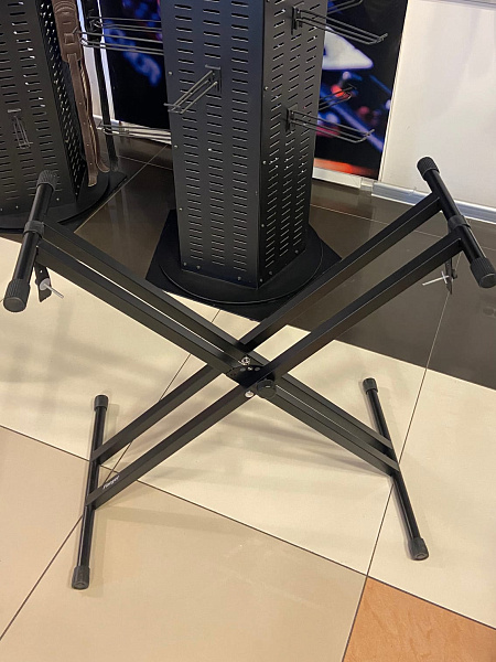 Flanger FKS-802 BK стойка для клавишных Х-образная двойная