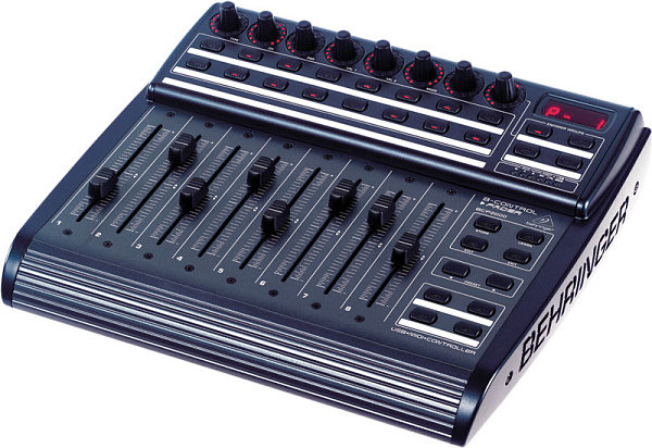Behringer BCF2000 - USB/ MIDI-контроллер