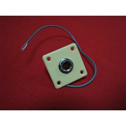 PARTS B3 Гнездо для эл.гитары с платформой квадратной