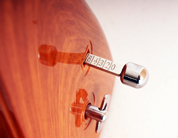 MUSEDO M-20-CH Метроном механический, цвет вишня