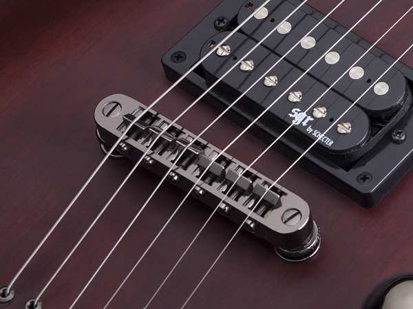 Электрогитара SCHECTER [C-1 SGR BY SCHECTER WSN] электрогитара 6-струнная, с чехлом, корпус: липа, гриф: клен, накладка: палисандр, 24 лада, цвет Walnut Satin (WSN)