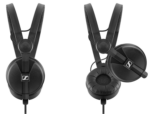 Закрытые динамические накладные мониторные наушники Sennheiser [HD 25 PLUS] Диапазон: 16–22000 Гц, импеданс: 70 Ом, чувствительность: 120 дБ, вес: 140 г, два кабеля (1,5 м прямой и 3 м витой), разъём 3,5 мм + адаптер 6,3 мм.
