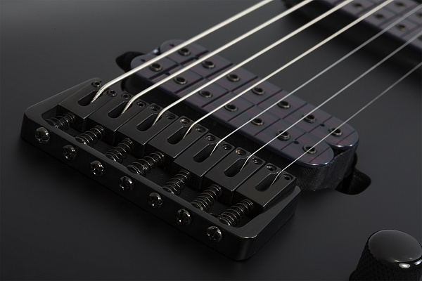 Электрогитара SCHECTER [DAMIEN-7 SBK] электрогитара 7-струнная, корпус: красное дерево, гриф: клен, накладка: палисандр, 24 лада, цвет: Satin Black (SBK)