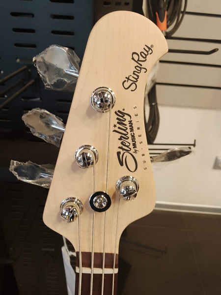 STERLING StingRay Black Satin - Бас-гитара 4 струны