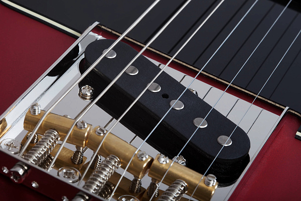 Электрогитара SCHECTER [PT SPECIAL SCAR] электрогитара 6-струнная, корпус: болотный ясень, гриф: клен, накладка: палисандр, 22 лада, цвет: Satin Candy Apple Red (SCAR)
