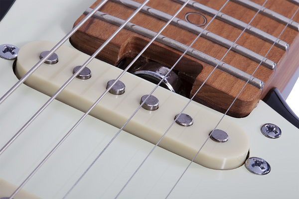 Электрогитара SCHECTER [NICK JOHNSTON TRAD-HSS A. INK] электрогитара 6-струнная, корпус: ольха, гриф: обоженный клён, накладка черное дерево, на болтах, звукосниматели: HSS, 22 лада, цвет: Atomic Inc