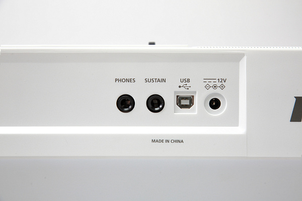 Kurzweil KP140 WH - Синтезатор 61 клавиша, цвет белый