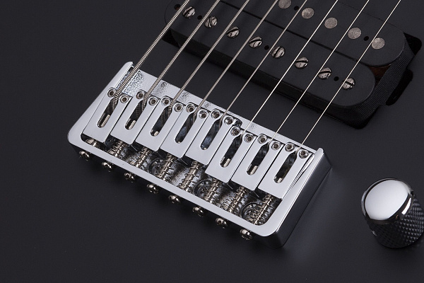 Электрогитара SCHECTER [C-8 DELUXE SBK] электрогитара 8-струнная, корпус: липа, гриф: клен, накладка: палисандр, 24 лада, цвет: Satin Black (SBK)