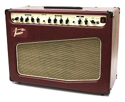 INVASION RGA30D - Гит.комбо 30ВтRMS, 2 канала,10"/8 Ом, 16 обработок