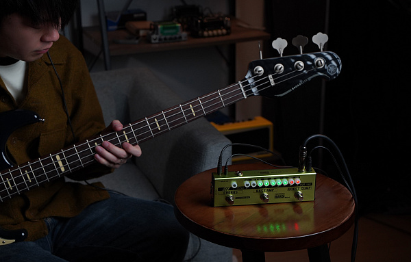 Dapper Bass Mini Valeton MES-2 - Гитарная бас педаль 