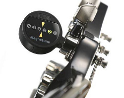KORG MG-1 MAGNETUNE тюнер гитарный на магнитном креплении
