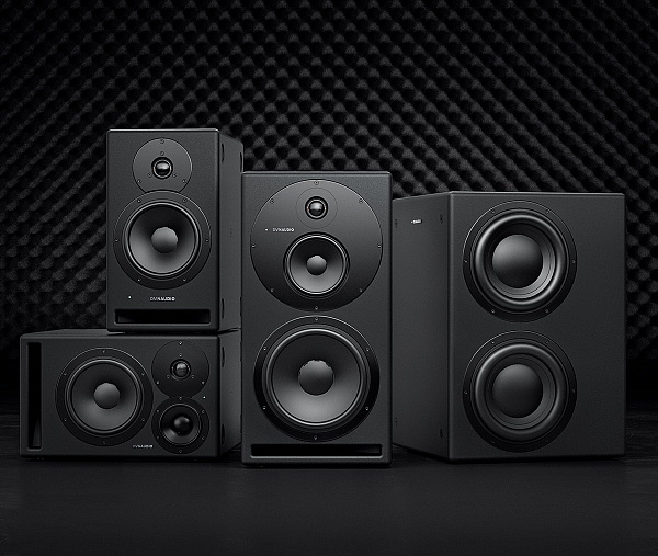 Акустическая система (студийный монитор) [954358] Dynaudio [Core 47 R] активная, 3-х полосная, ВЧ динамик 1.1", СЧ динамик 4", НЧ динамик 7", мощность: ВЧ/СЧ/НЧ 150/500/500 Вт, частоты: 41-24000 Гц, входы: XLR, AES3 XLR, BNC Word Clock, выходы: AES3 XLR