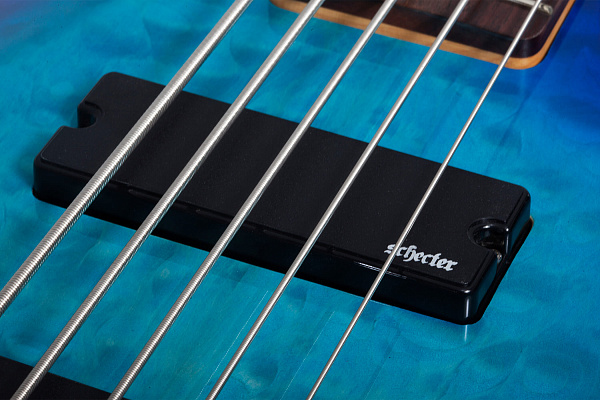Бас-гитара SCHECTER [C-5 PLUS OBB] бас-гитара 5-струнная, корпус: липа, топ: стеганый клен, гриф: клен, накладка: палисандр, 24 лада, цвет: Ocean Blue Burst (OBB)