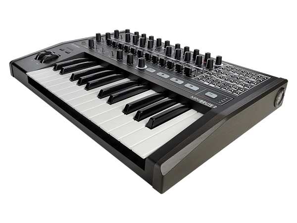 Синтезатор [531003] Arturia [MiniBrute 2 Noir] лимитированная серия MiniBrute 2 в уникальном дизайне.