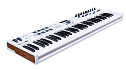 Arturia KeyLab Essential 61 - MIDI-клавиатура