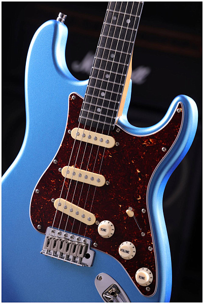 PATINA PS-3 LPB - Электрогитара шестиструнная