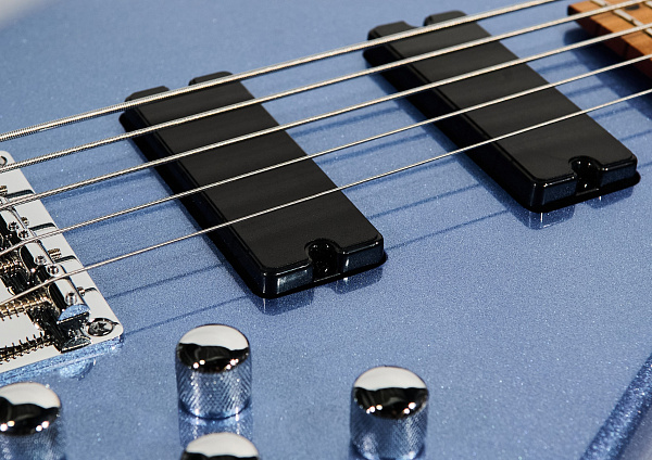 Bosstone BGP-5 MBL - Бас-гитара 5-струнная с чехлом, цвет синий