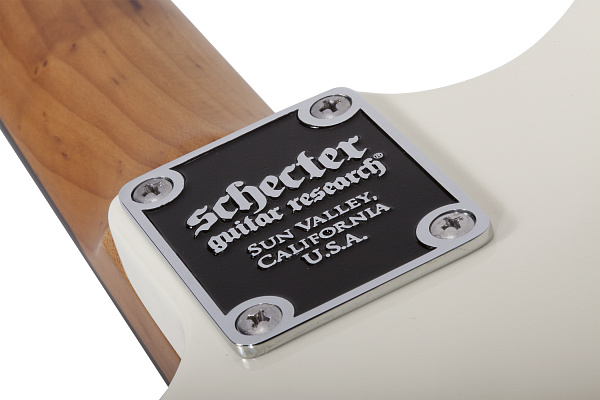 Электрогитара SCHECTER [NICK JOHNSTON TRAD-HSS A. SNOW] электрогитара 6-струнная, корпус: ольха, гриф: обоженный клён, накладка черное дерево, на болтах, звукосниматели: HSS, 22 лада, цвет: Atomic Snow