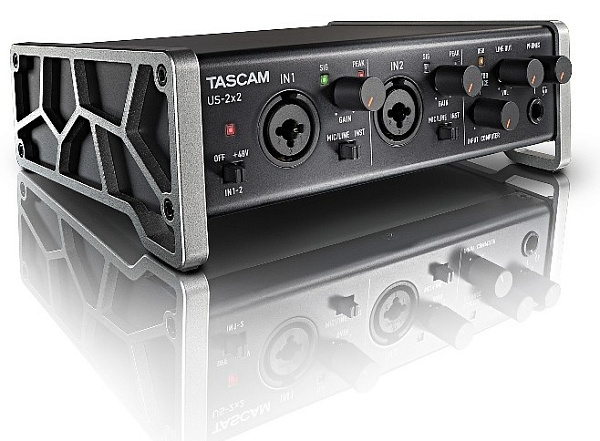 TASCAM US-2x2 - двухканальный звуковой USB-интерфейс