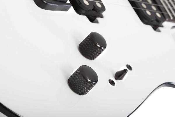 Электрогитара SCHECTER [REAPER-6 CUSTOM G.WHT] электрогитара 6-струнная,корпус: красное дерево, гриф: венге, накладка: черное дерево, 24 лада, цвет: Gloss White