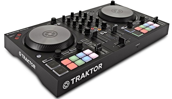 Native Instruments Traktor Kontrol S2 MK3 - DJ контроллер