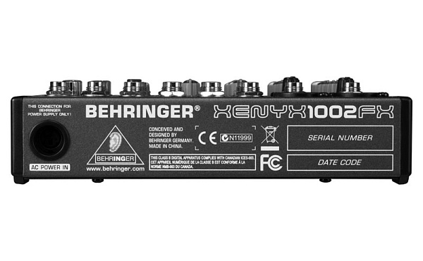 Behringer 1002FX  - микшер, 2 микр. предусил., 8 линейных входа.