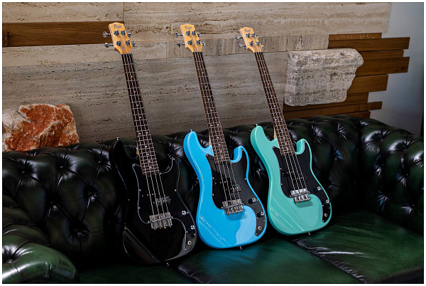 FLIGHT Mini Bass Lite BK - Бас-гитара уменьшенная
