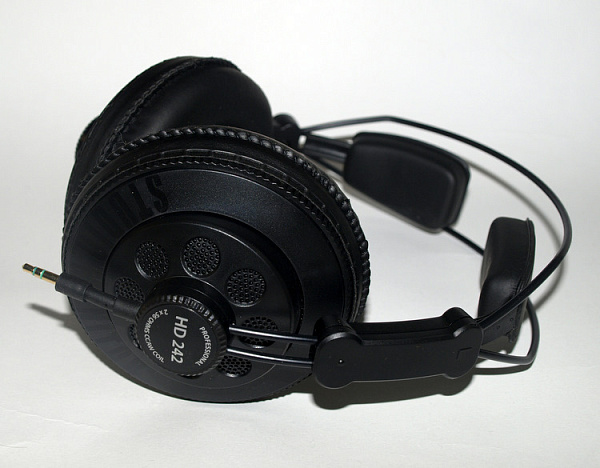 Axelvox HD242 - Наушники полуоткрытые, 56 Ом