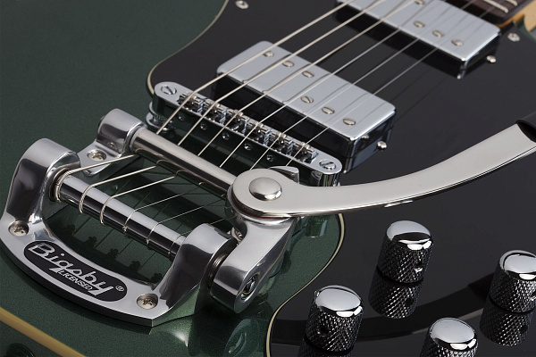 Электрогитара SCHECTER [PT FASTBACK II B DEG] электрогитара 6-струнная, корпус: ольха, гриф: клен, накладка: палисандр, 22 лада, Bigsby, цвет: Dark Emerald Green (DEG)