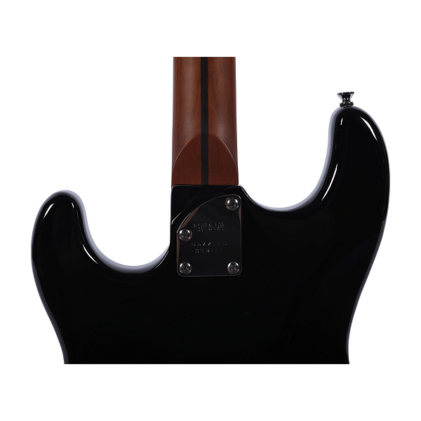 SAGA SMF1314BK - Электрогитара Stratocaster с чехлом, цвет черный