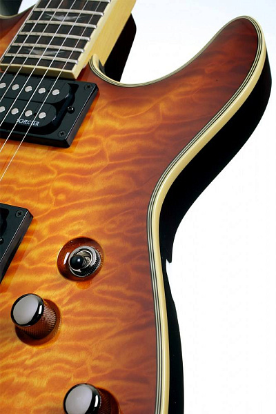 Электрогитара SCHECTER [OMEN EXTREME-6 VSB] электрогитара 6-струнная, корпус: красное дерево, топ: стеганый клен, гриф: клен, накладка: палисандр, 24 лада, цвет: Vintage Sunburst (VSB)