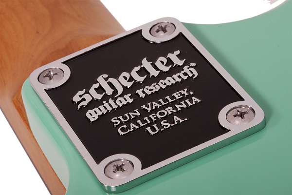 Электрогитара SCHECTER [NICK JOHNSTON TRAD-HSS A. GREEN] электрогитара 6-струнная, корпус: ольха, гриф: обоженный клён, накладка черное дерево, на болтах, звукосниматели: HSS, 22 лада, цвет: Atomic Green