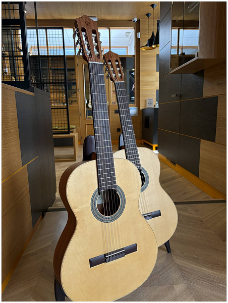 PEREZ 600 SPRUCE CARAMELO - Гитара классическая 4/4