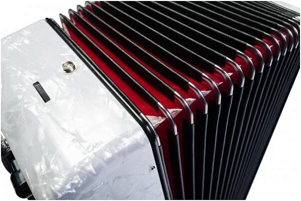 HOHNER Nova III 96 white (C-stepped) - Баян