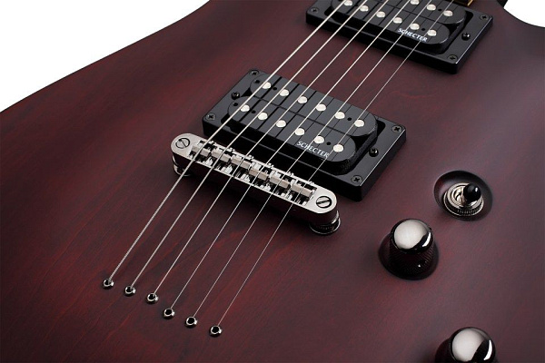 Электрогитара SCHECTER [OMEN-6 WSN] электрогитара 6-струнная, корпус: липа, гриф: клен, накладка: палисандр, 24 лада, цвет: Walnut Satin (WSN)