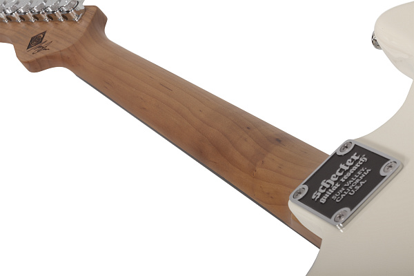 Электрогитара SCHECTER [NICK JOHNSTON TRAD-HSS A. SNOW] электрогитара 6-струнная, корпус: ольха, гриф: обоженный клён, накладка черное дерево, на болтах, звукосниматели: HSS, 22 лада, цвет: Atomic Snow