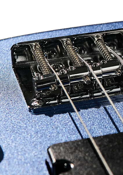 Bosstone BGP-5 MBL - Бас-гитара 5-струнная с чехлом, цвет синий