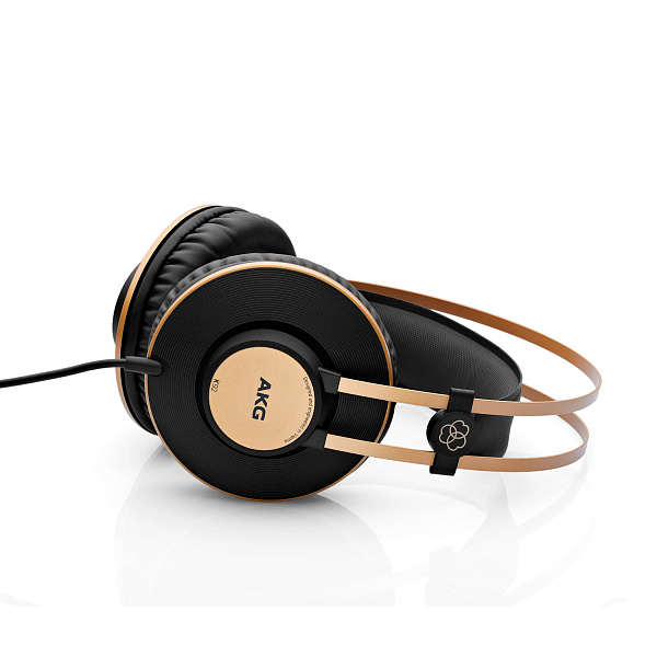 AKG K92 - Студийные/мониторные закрытые наушники 