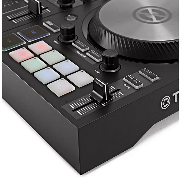 Native Instruments Traktor Kontrol S2 MK3 - DJ контроллер